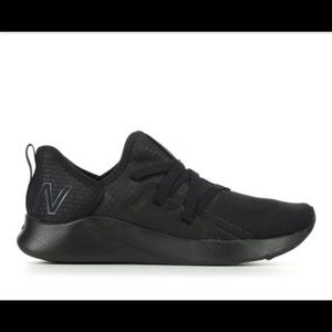 WOMEN'S NEW BALANCE- Slip on Sneakers